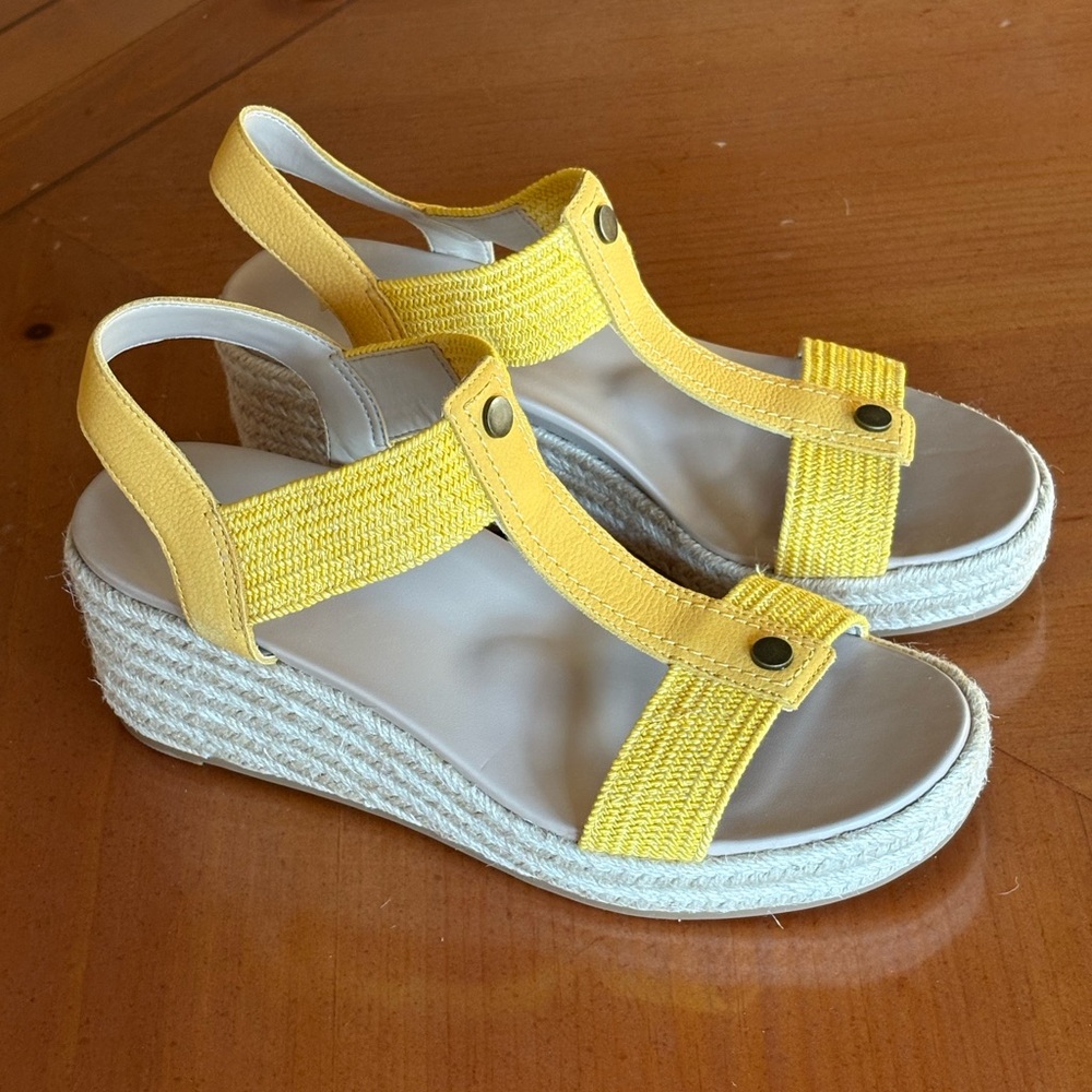 Vionic Yellow Calera Wedge Sandals